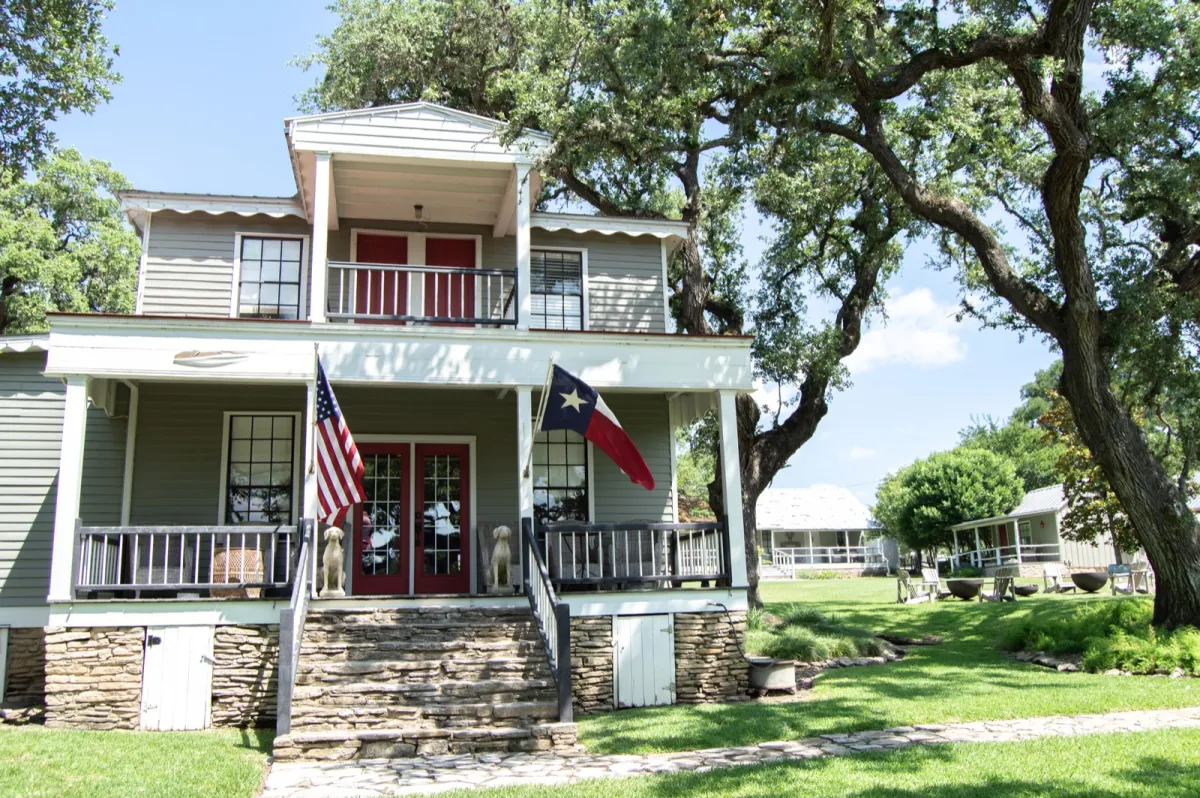 Round Top Inn Main Roost — a restored vintage cottage with manicured grounds